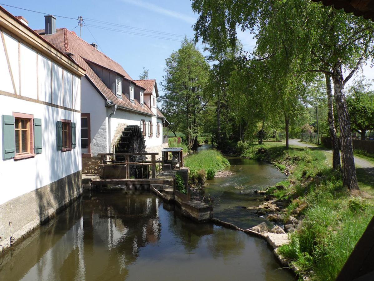 Ferienwohnung Loeber Eussenheim Экстерьер фото